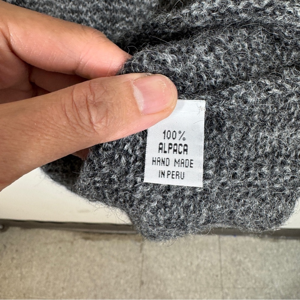 Indigenous One World 100% Alpaca Grey Handmade  Sweater Tunic Top Size M - Picture 6 of 12